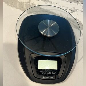 New pampered chef scale